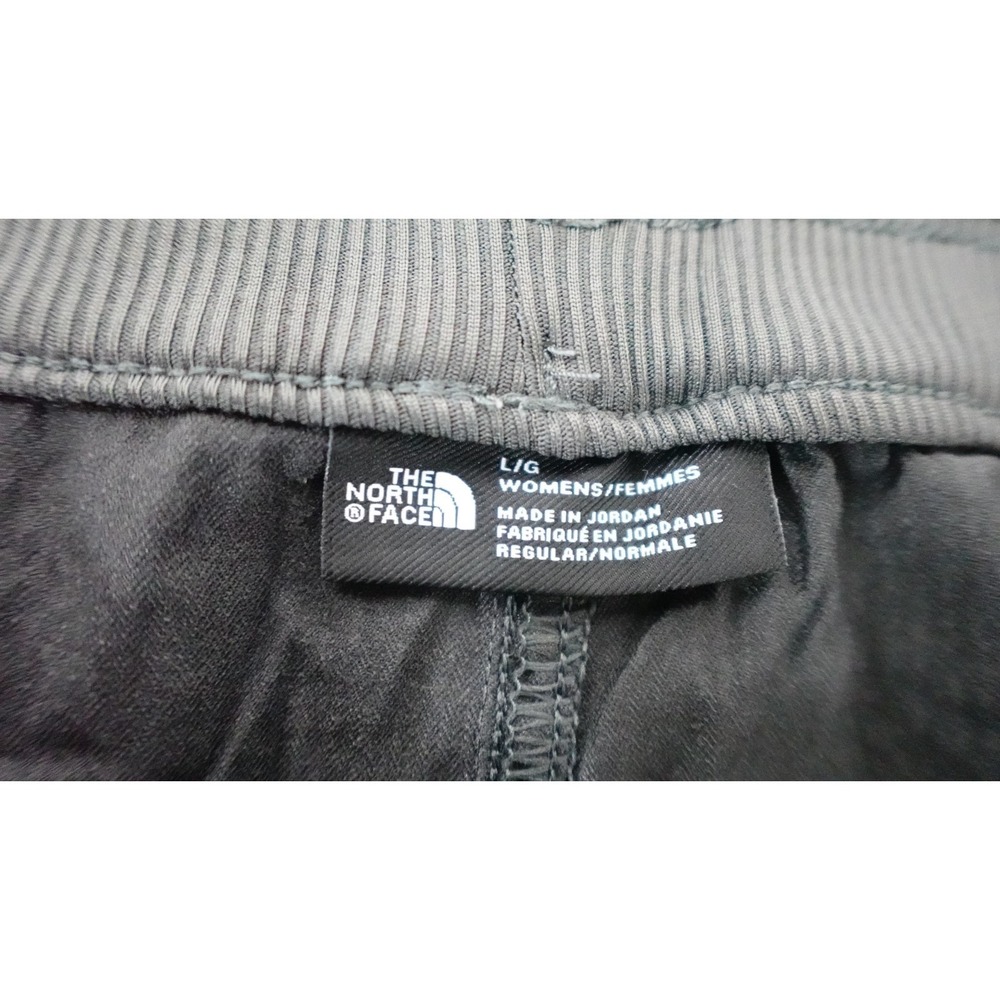 The North Face Women 's Shorts Size L - Picture 3 of 7